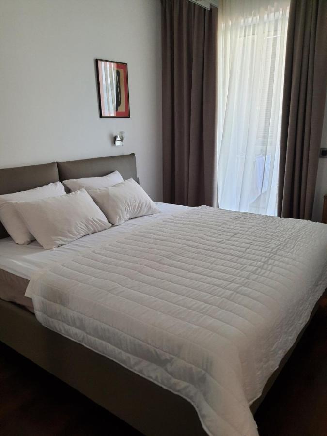 Revenu Apartments Budva Rum bild